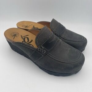 OTBT Size 7 Homage Charcoal Gray Loafer Style Wedge Heel Clogs Cork Insole